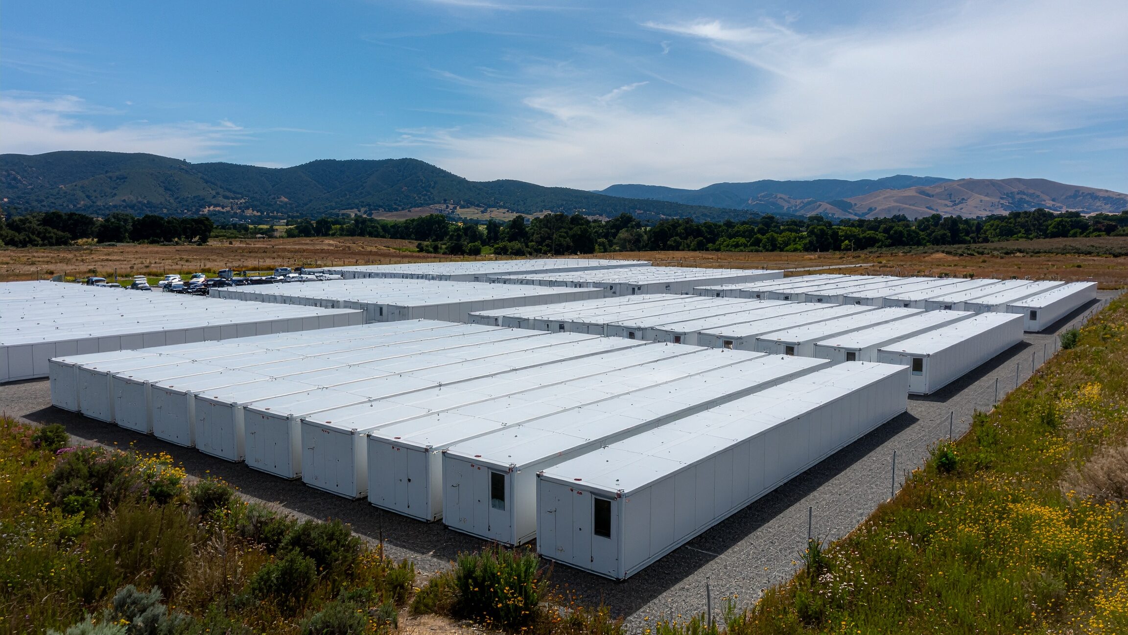 Utility-scale battery storage in California